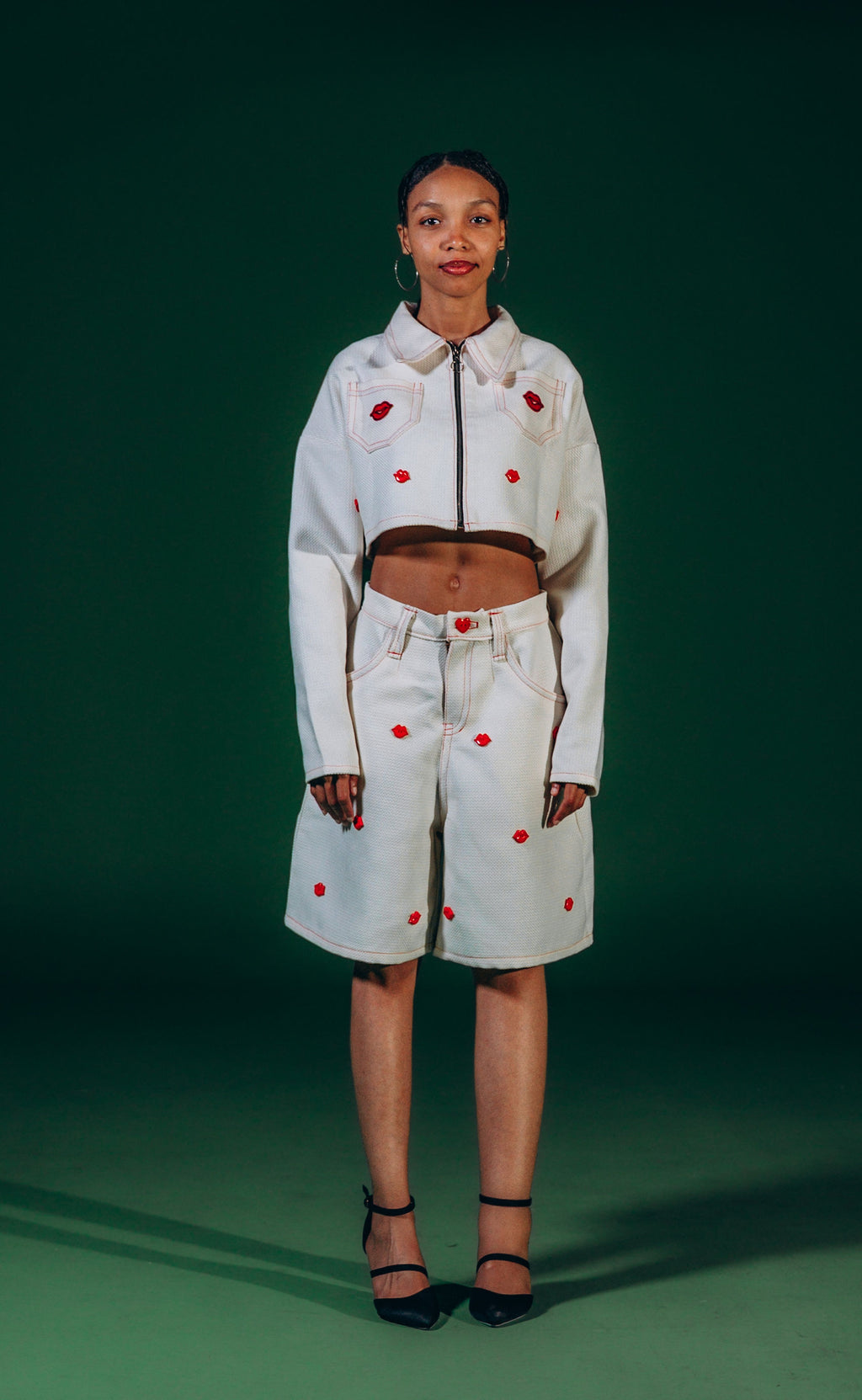 Ladies kisses jacket and shorts